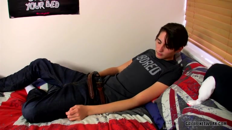 Emo Boy Shoots His Load - Kyle Dickson