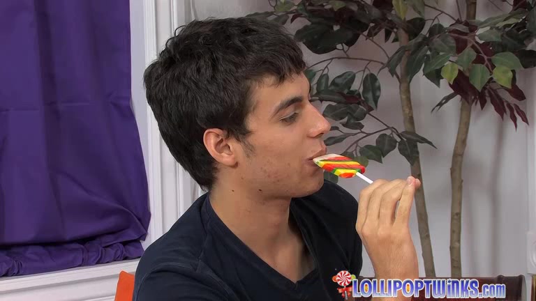 Twink Shares his Lollipop - Lucas Sky & Gabriel Kelly
