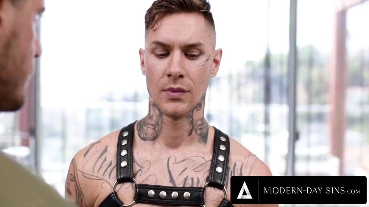 Zak Bishop - Military Hunk Dominates Obedient Gay Sub With Rough Fucking!