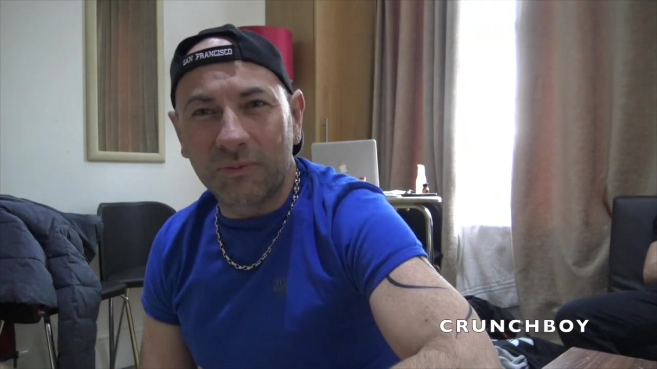 Oscar Wood Fucked Bareback The Big Cock Of Ronnie