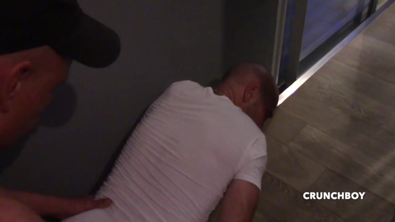 Fucked Bareback In Sneaker In Locker Room By Scally Boy