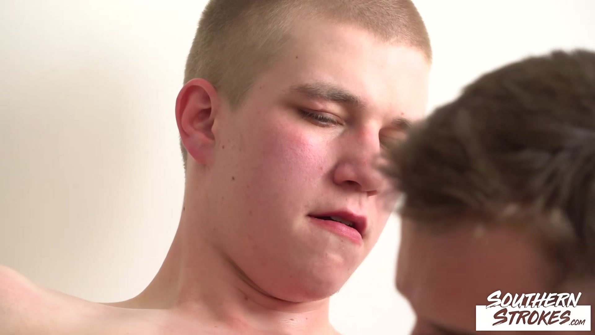SOUTHERNSTROKES Florian Mraz Blows Latino Ivan Sabado Cock
