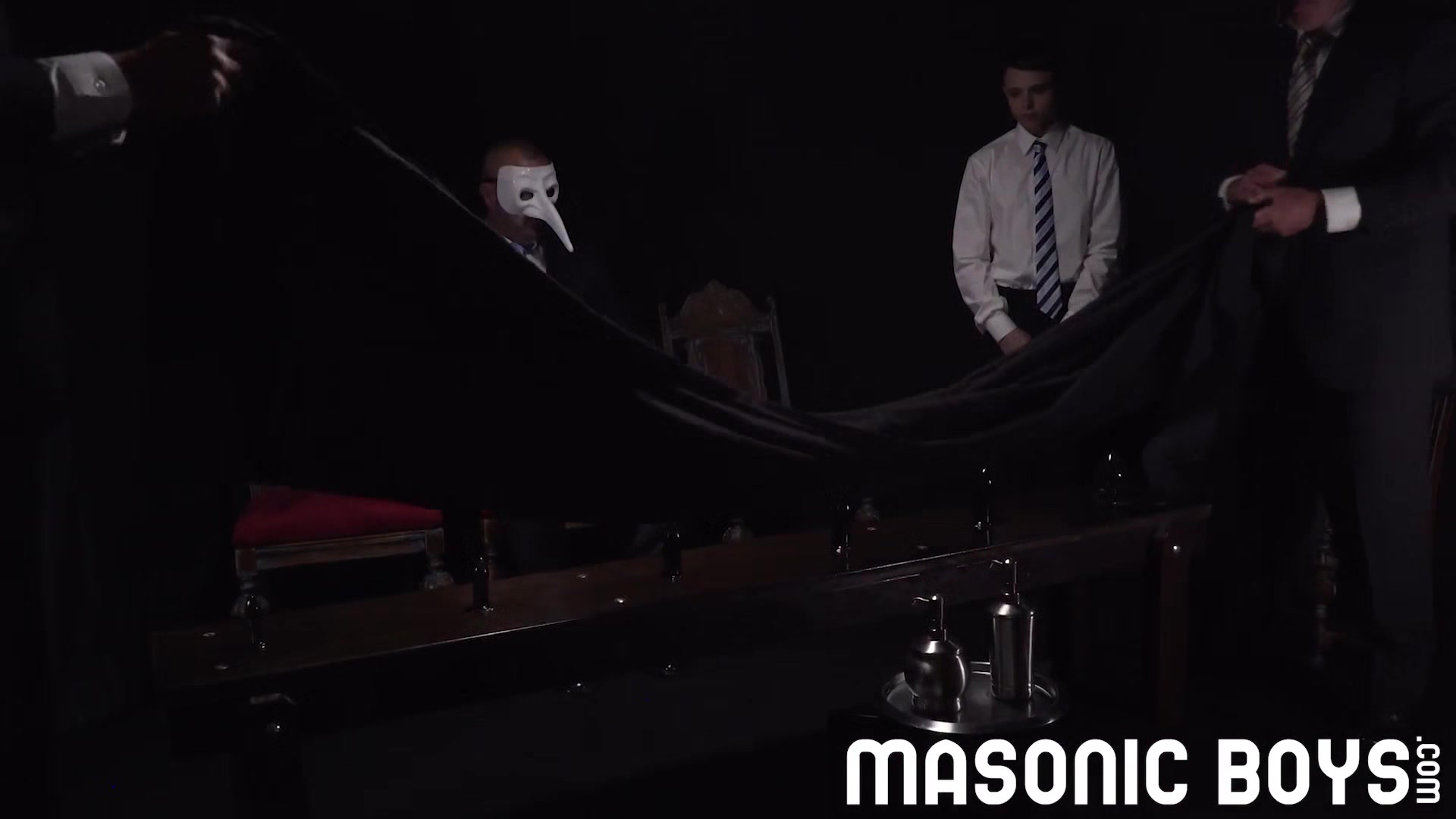 APPRENTICE YOUNG Chapter 5 - Atonement