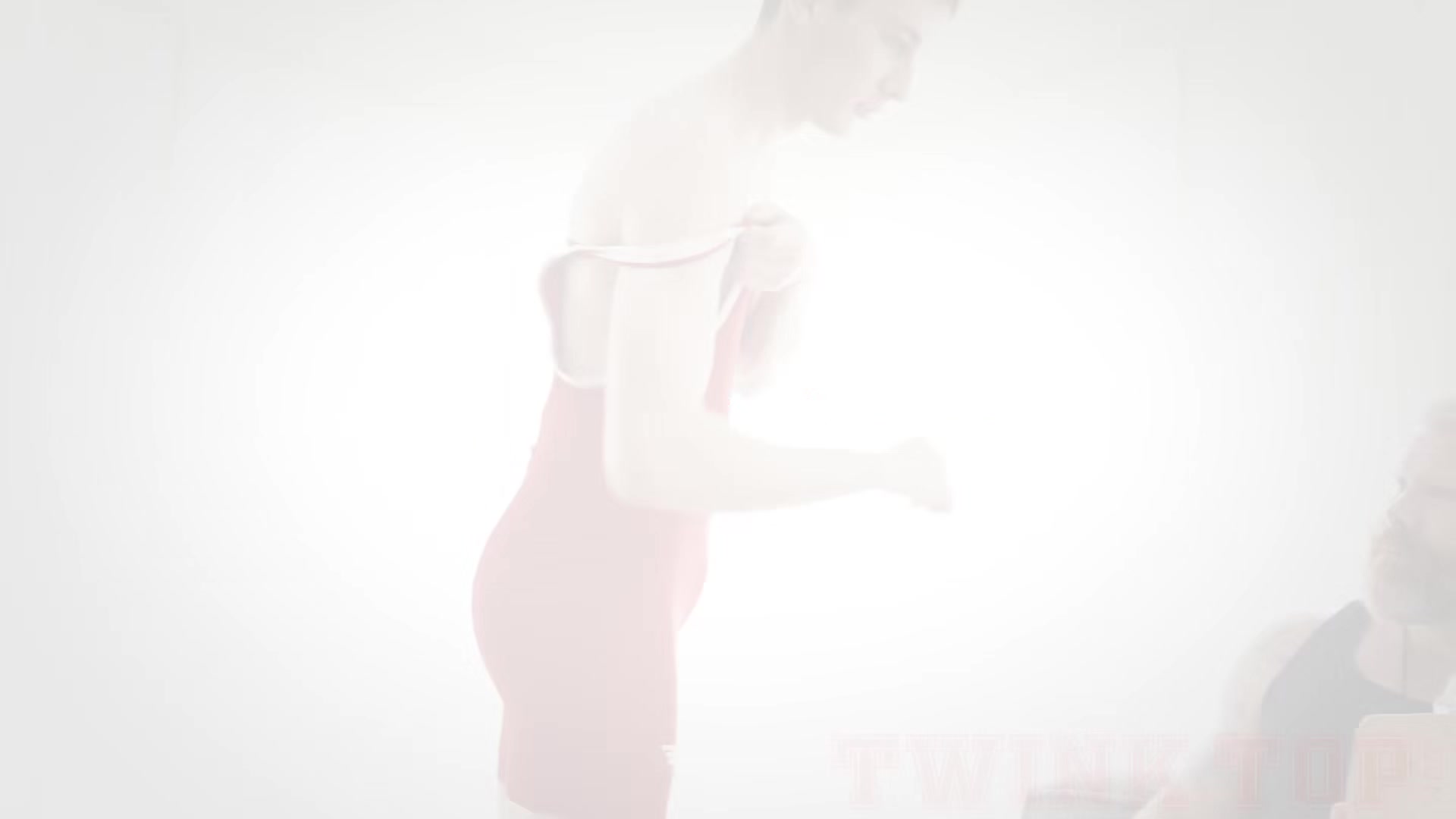 TYLER TANNER Chapter 3 - Skin Tight