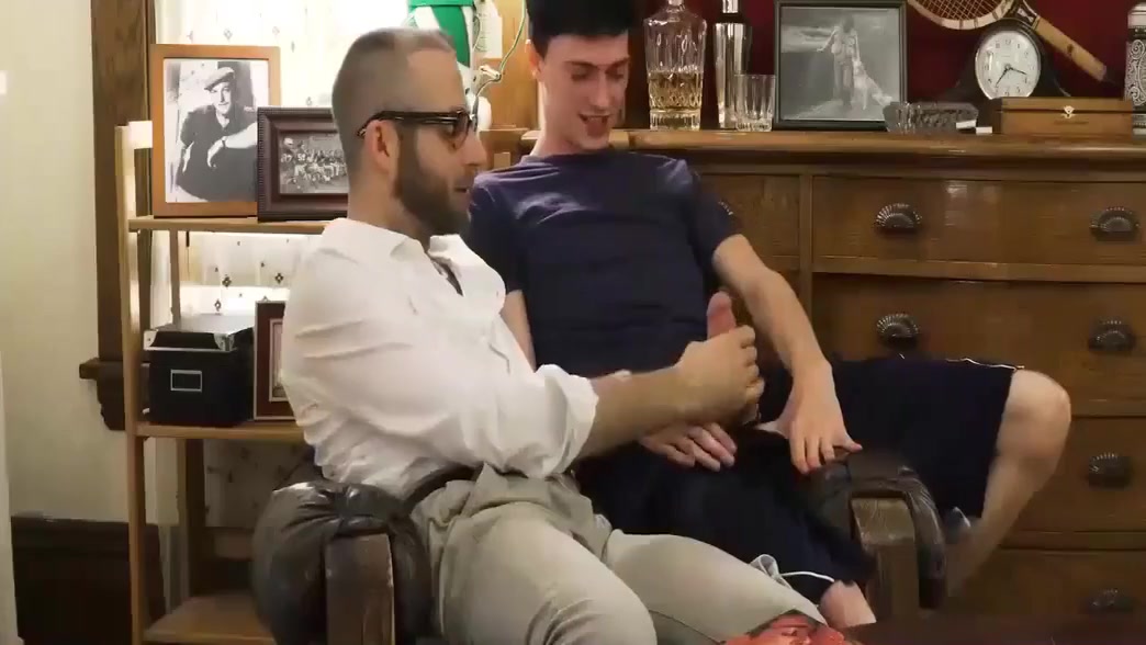 Step Daddy Teaches His Young How To Deep Throat His Thick Dick - Myfamilydick 8 Min