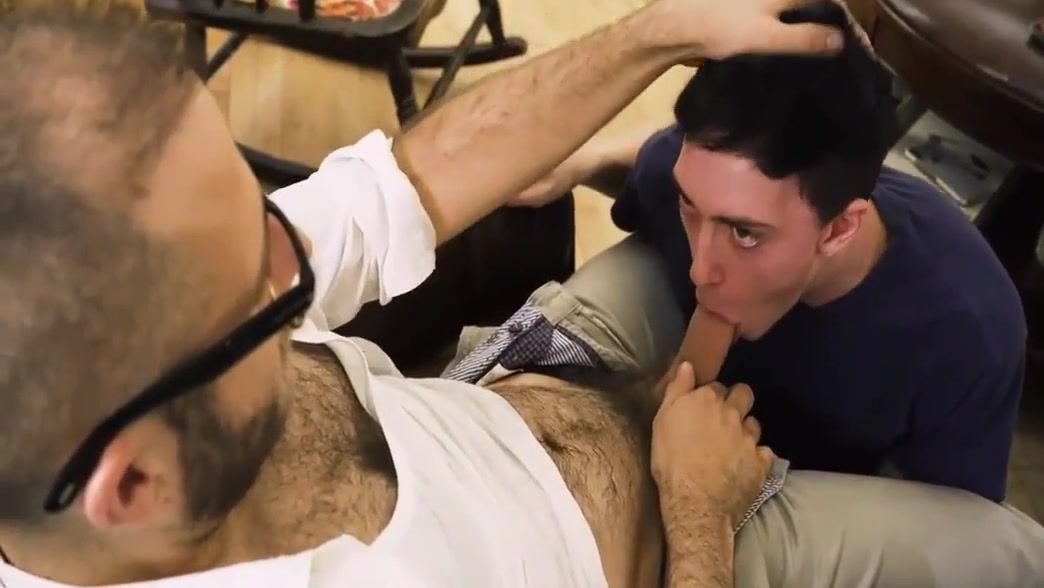Step Daddy Teaches His Young How To Deep Throat His Thick Dick - Myfamilydick 8 Min