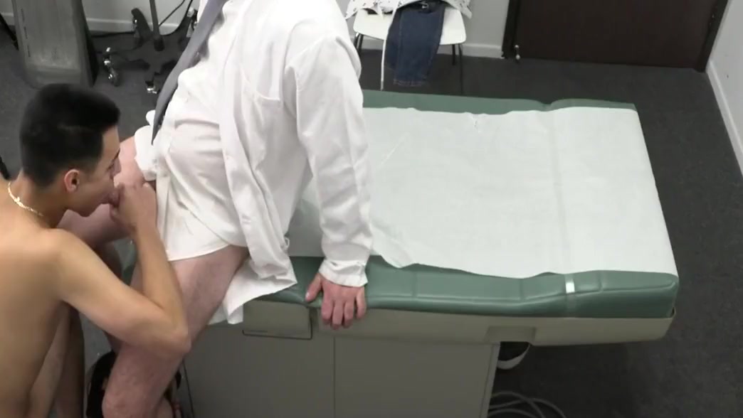 Gay Doctor Tells Patient He Needs To Increase His Sexual Performance - Doctorblows 8 Min With Jesse Zeppelin