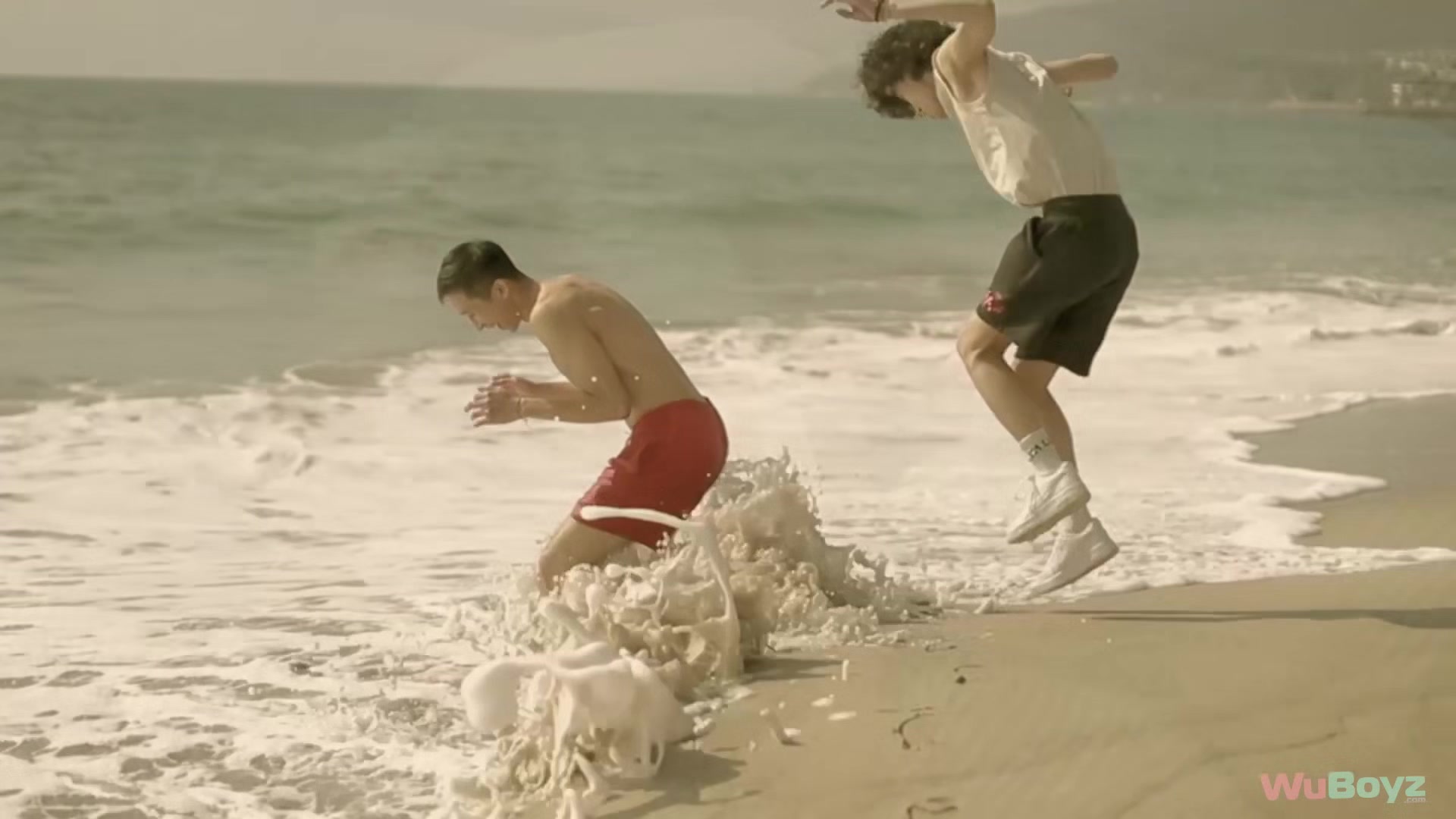 A Beach Day With Chenny and Tyler