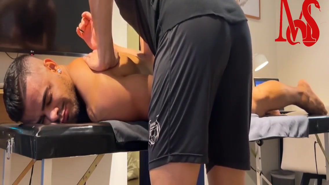 Massagem No Ator Completo No Red) 15 Min - Rico Marlon And Gay Porn
