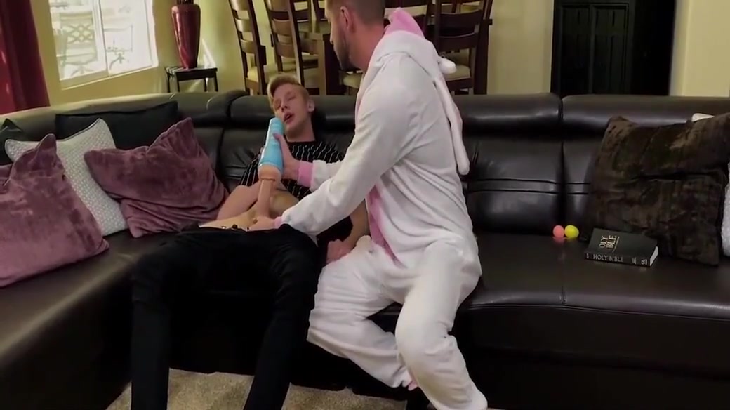 Step Dad Slides His Dick Inside His Young Stepsons Ass Raw Myfamilydick 8 Min With Jace Madden And Johnny Ford
