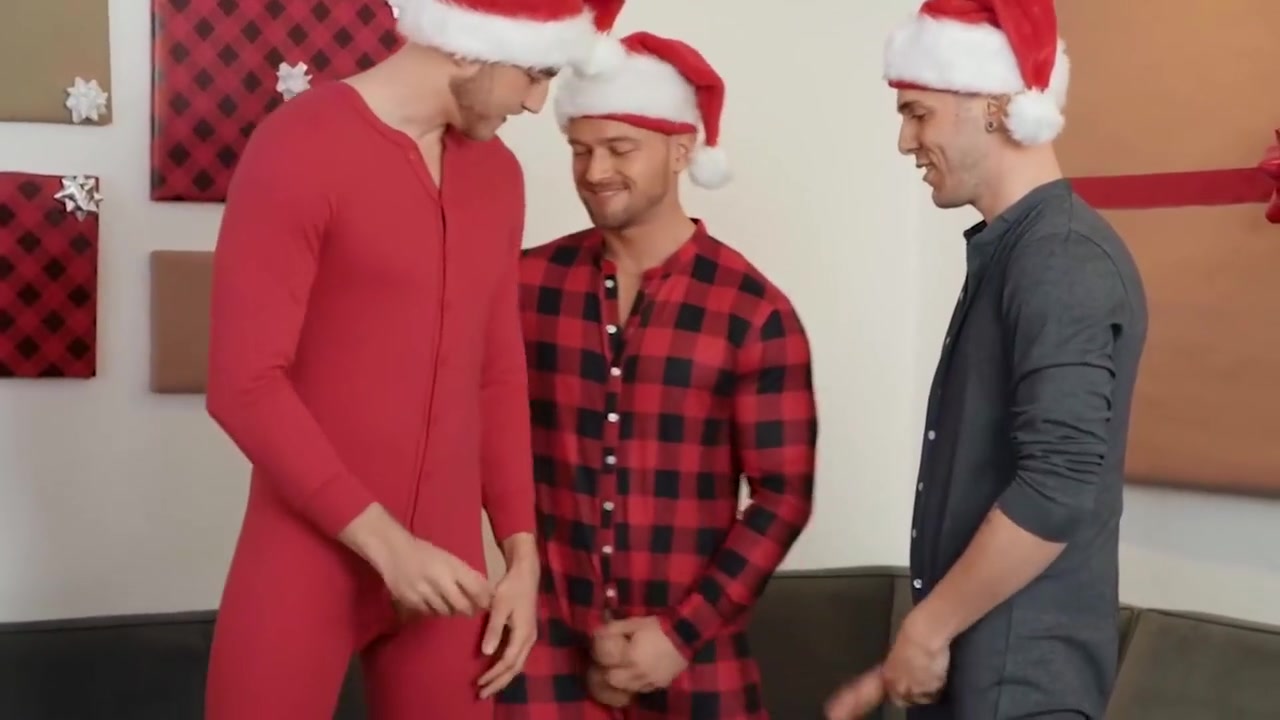 Sean Cody In Deacon Pops Open Kurts Butt To Eat It While Kurt Sucks Bentleys Big Cock
