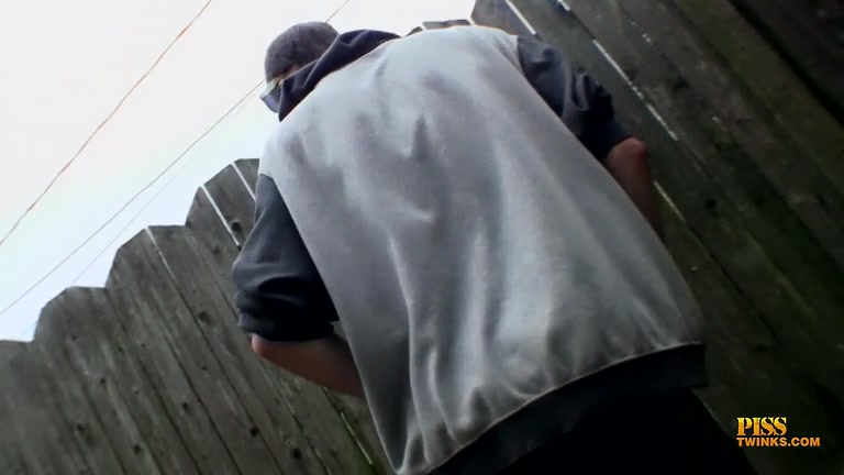 Pissing And Jerking Out Some Hot Juice! - Cooper Reeves And Devin Reynolds