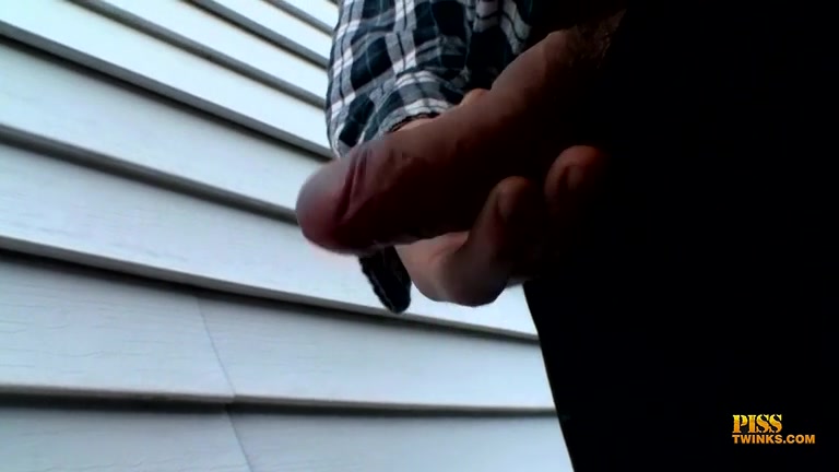 Pissing And Jerking Out Some Hot Juice! - Cooper Reeves And Devin Reynolds