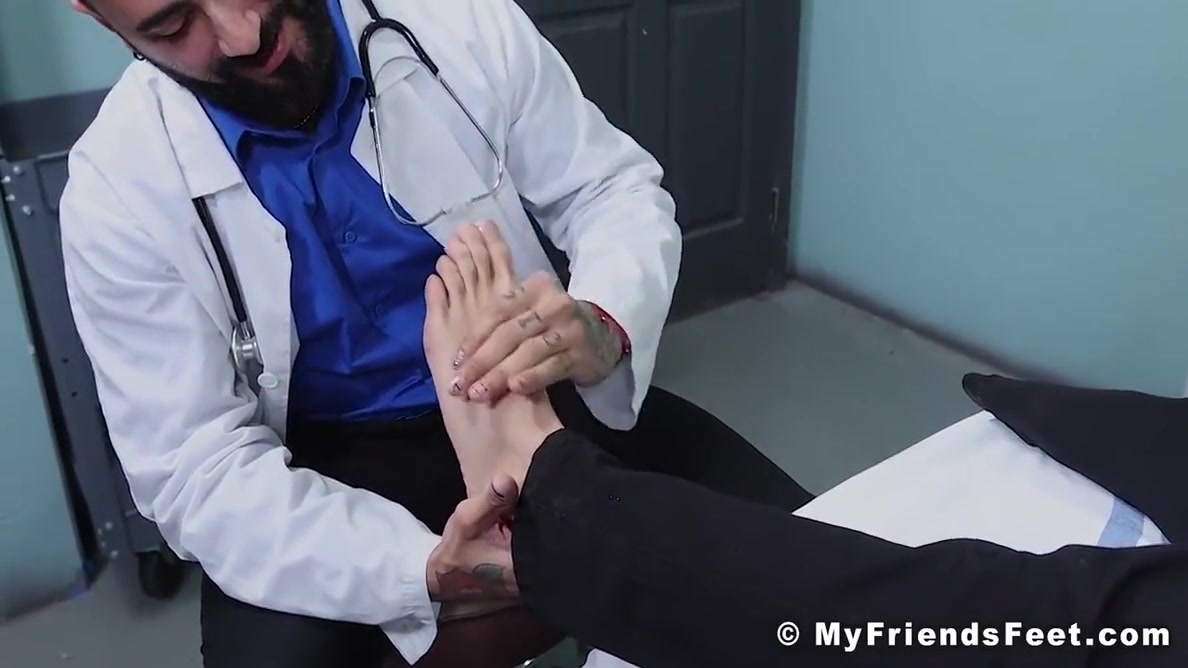 Rikk York And Amone Bane In Kinky Doctor Fucks Feet While He Jerks