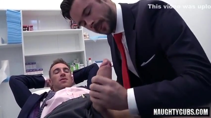 Big 10-pounder Doctor Butthole Sex With Cum Flow