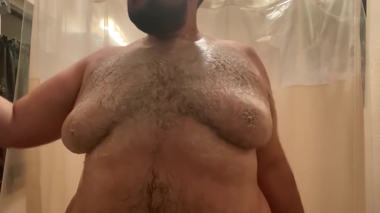 Playing With My Tetas In The Shower