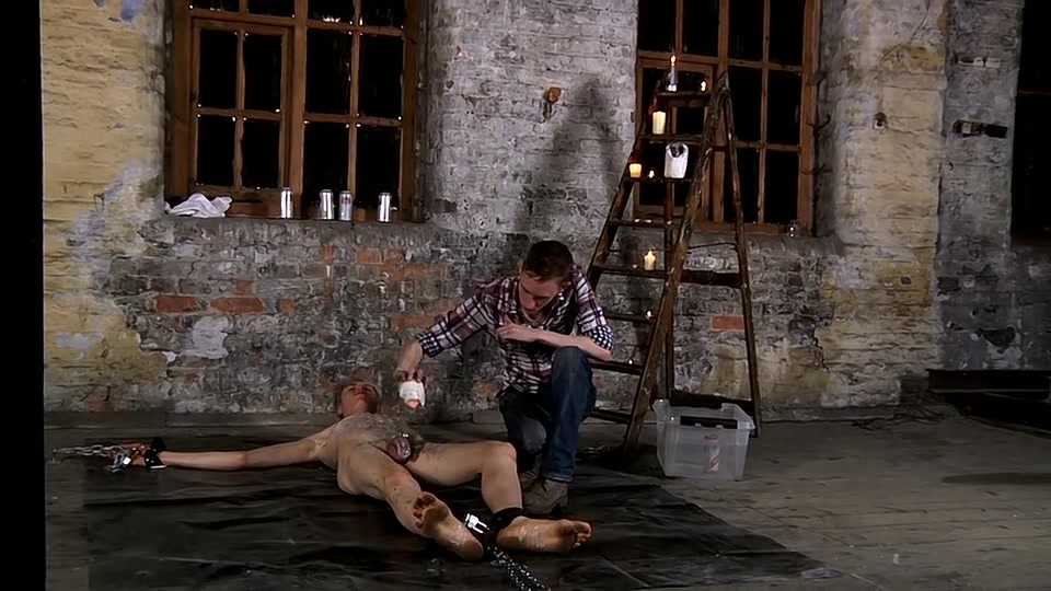 Moans Of Agony For Calvin Croft! - Ashton Bradley & Calvin Croft
