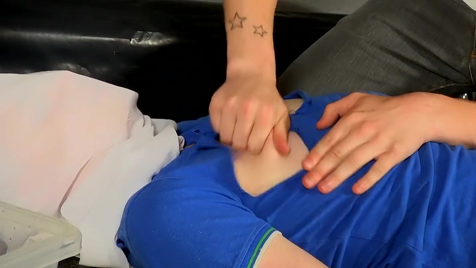 Educated In Sucking Cock - Oliver Wyatt & Reece Bentley