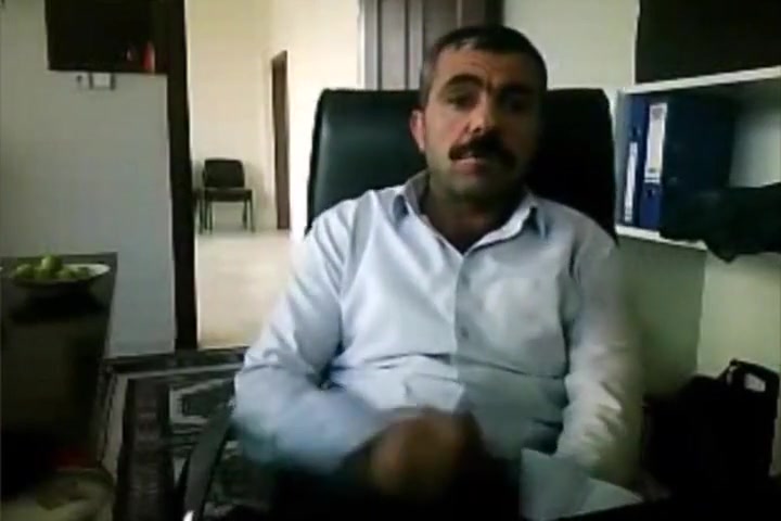 Arab Iraqi Step daddy Excited In His Office !!