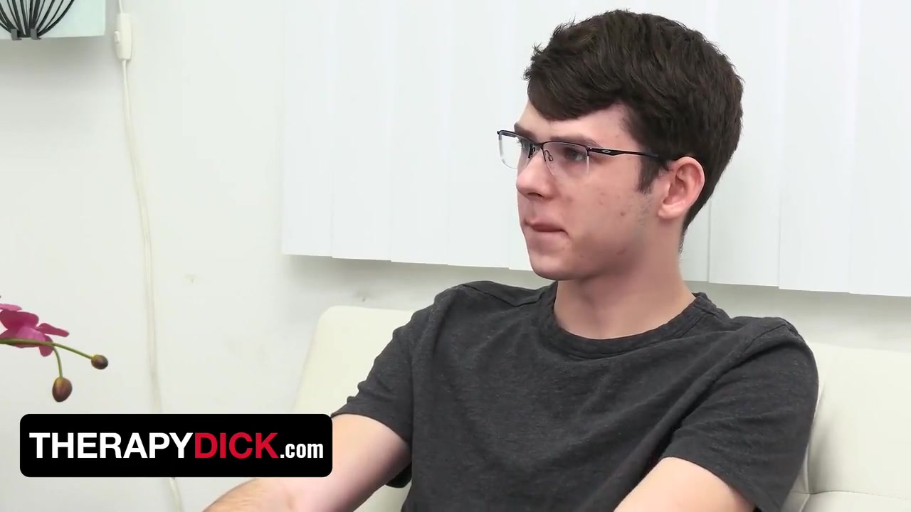 Young Twink Expresses His Sexual Desire To His Good Looking Doctor