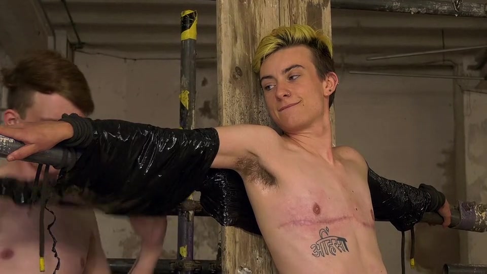 Trans Boy Olly Gets A Buzzing! - Olly Jackson & Leo Ocean
