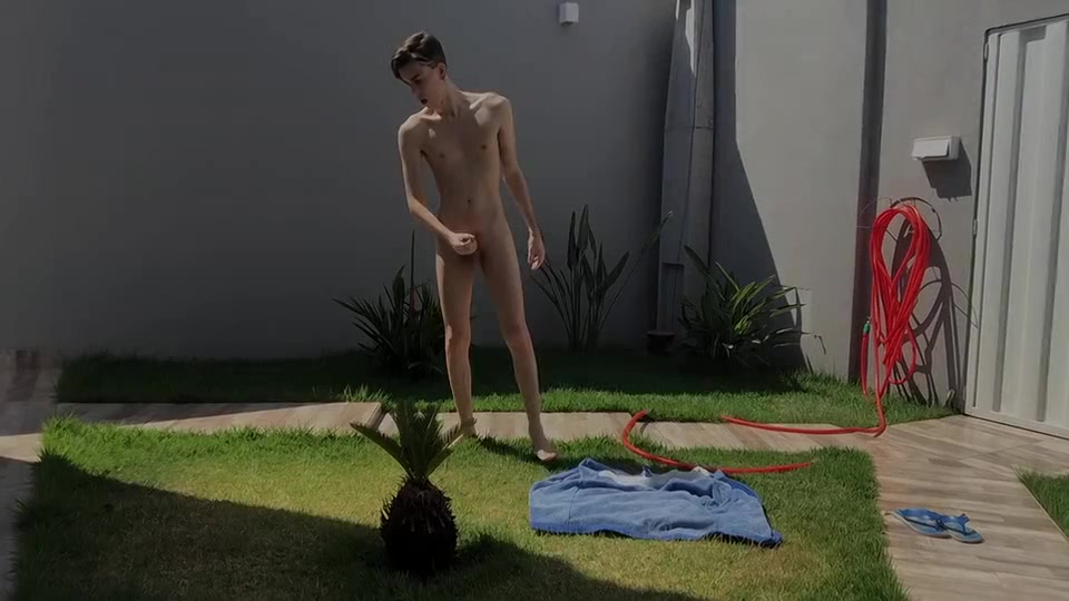 Stroking In The Sun With Henry - Henry Evans
