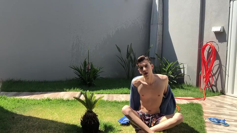 Stroking In The Sun With Henry - Henry Evans