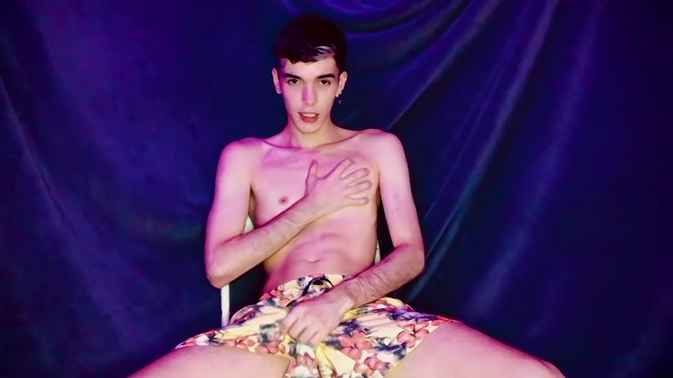 A Great New Ass Toy To Try - Henry Evans