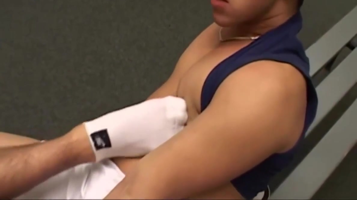 Kinky Sox At The Gym