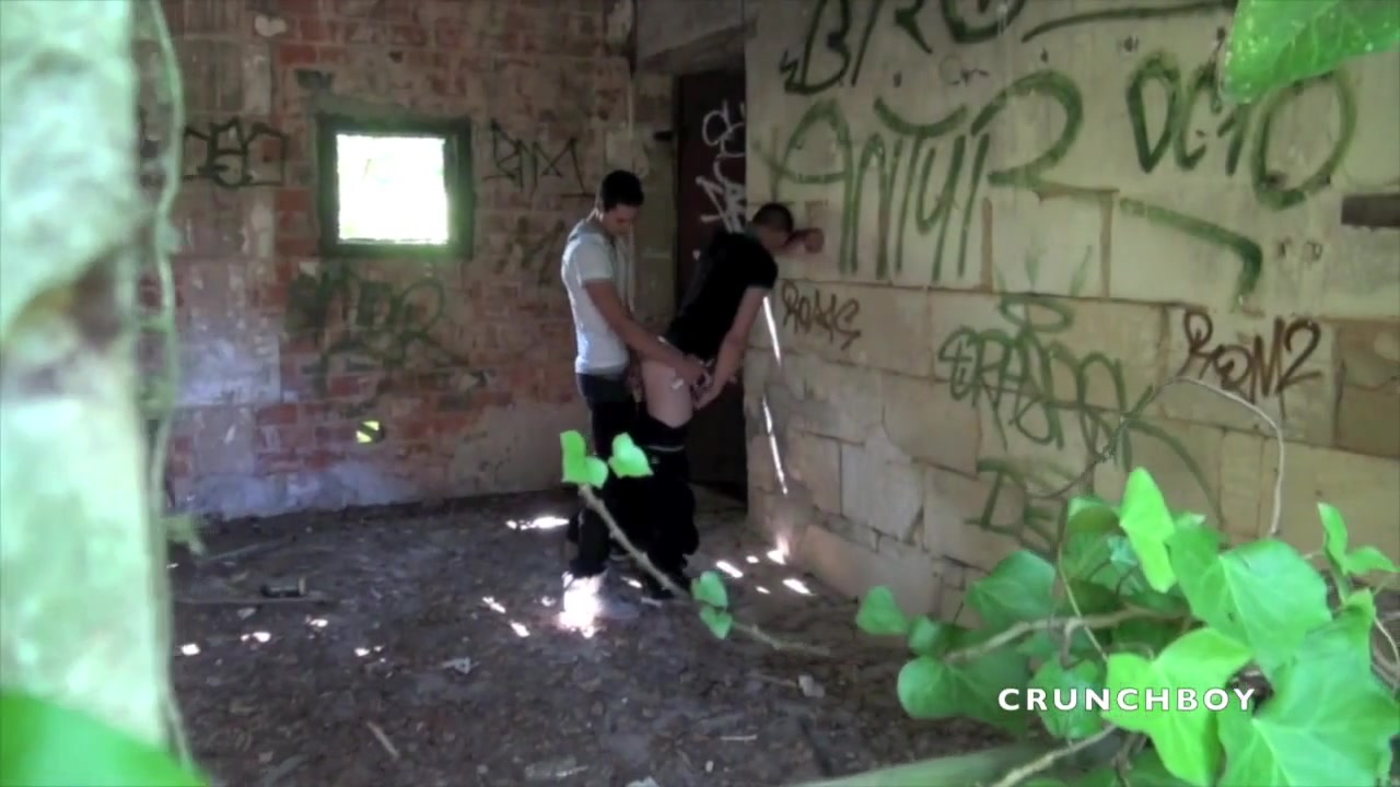 Real Straight Boy Fucking Gay In Exhib Outdoor Place - ExhibBoys