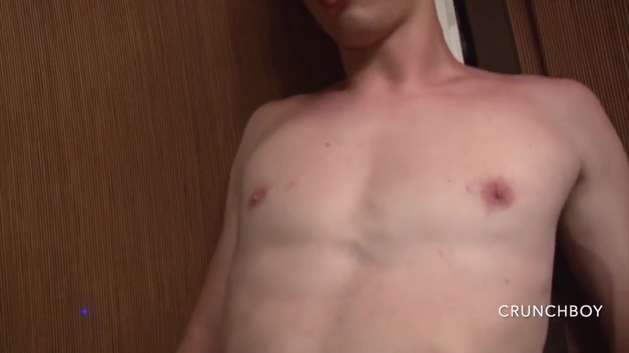 Sucking Striaght In Discret Street - BarebackSexParty