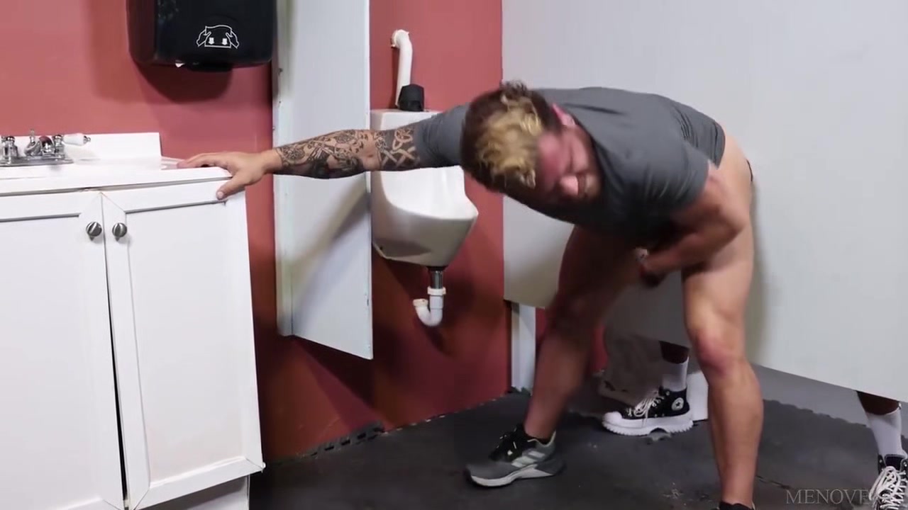Meet Me At The Gloryhole King Cuba, Riley Mitchel