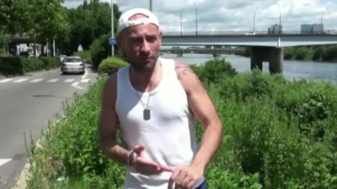 Sex in the toilett in road - CrunchBoy