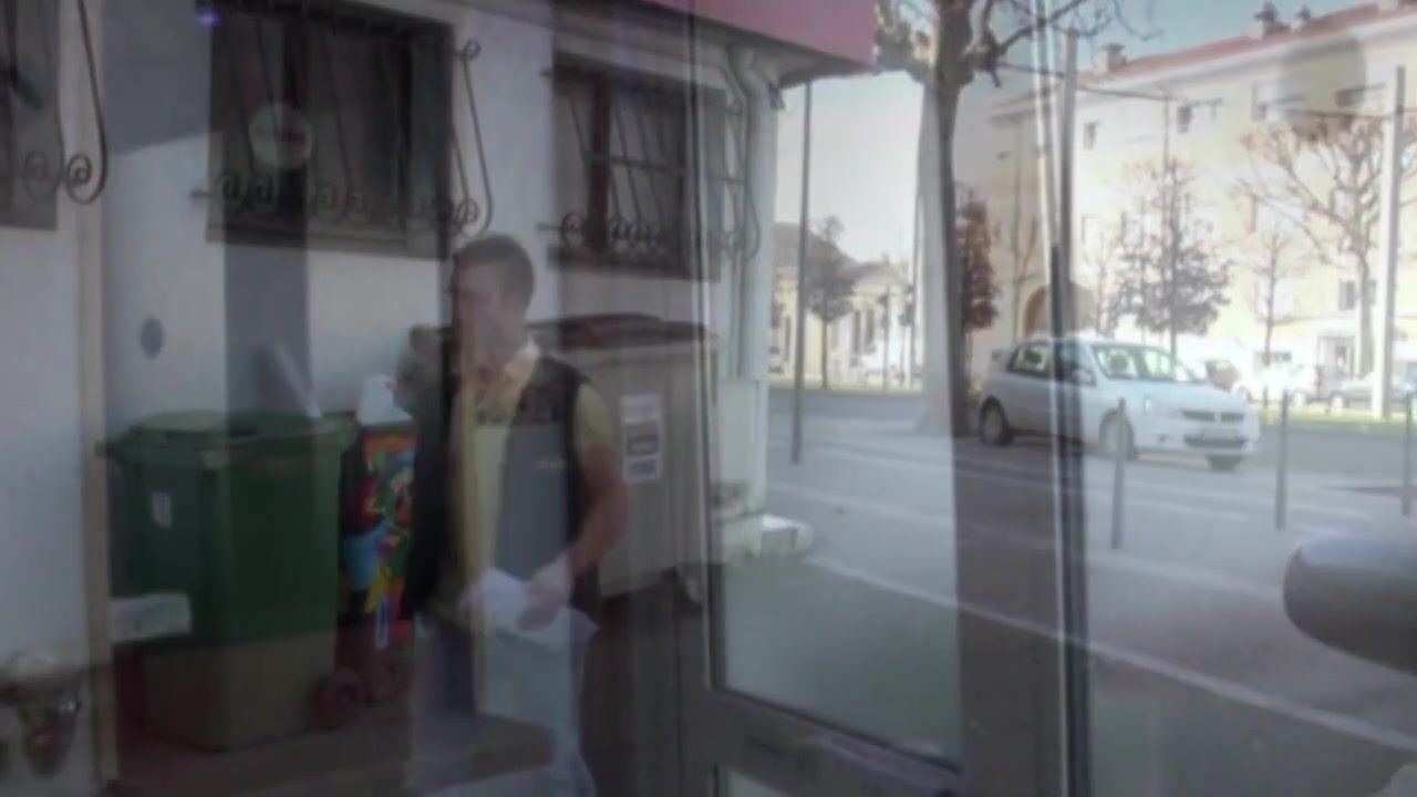 Postman fucked b ya top twink worker - CrunchBoy