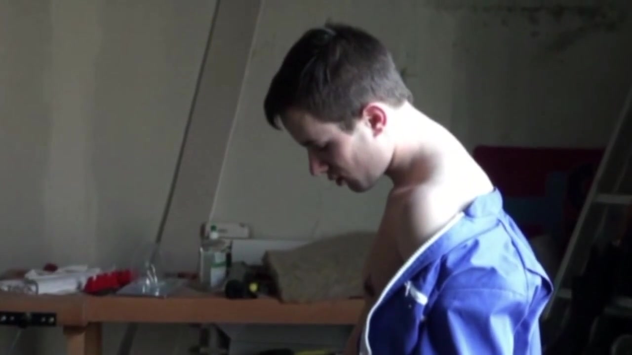 Postman fucked b ya top twink worker - CrunchBoy