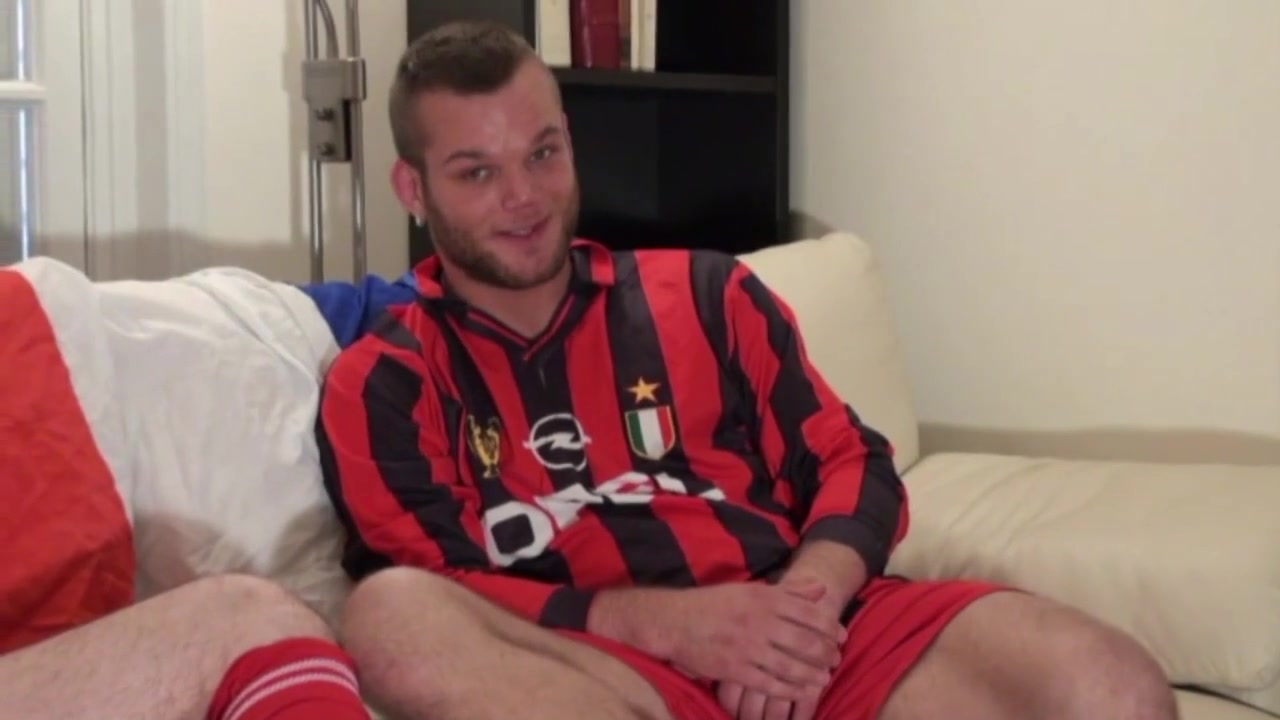 Feet and foot submission to his friend - CrunchBoy