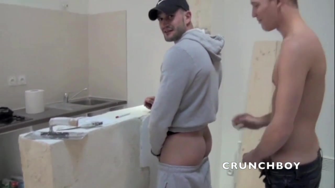 Straight worker fucked by Kameron Frost - CrunchBoy
