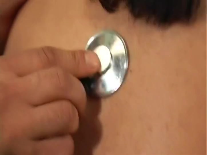 Sensual Doctor Gives A Stunning Blowjob For A Relaxe