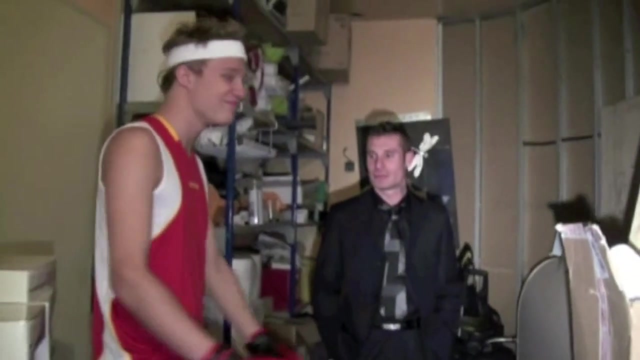 Sportive coach fucked by boxer with XXL cock - CrunchBoy