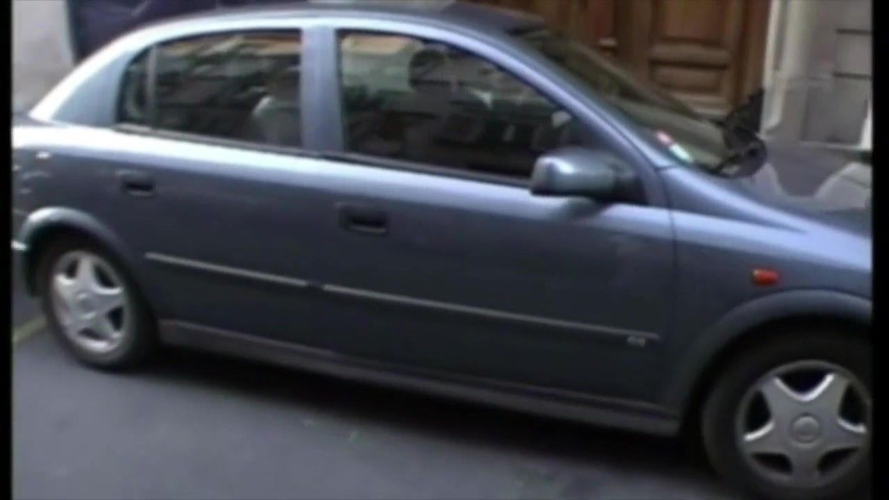 Twink fucked by ebony top in his car in Paris - CrunchBoy