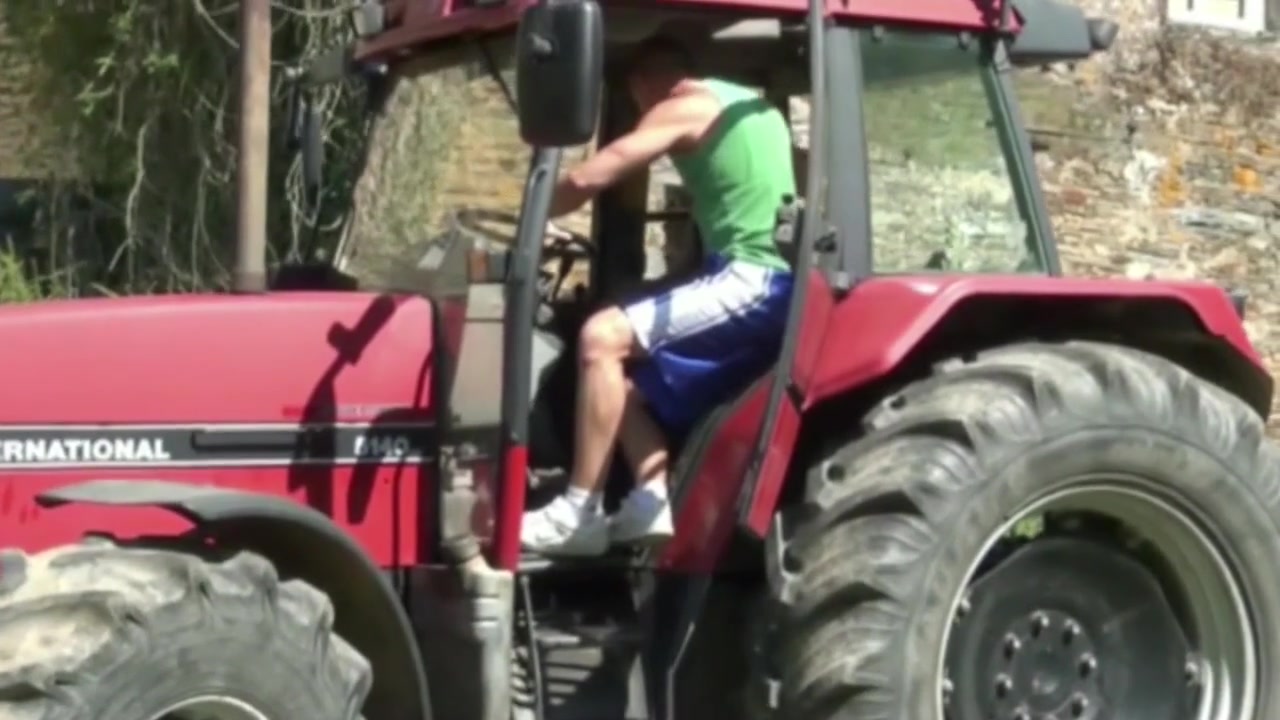 Straight fucked by the french pornstar Brice Farmer - CrunchBoy