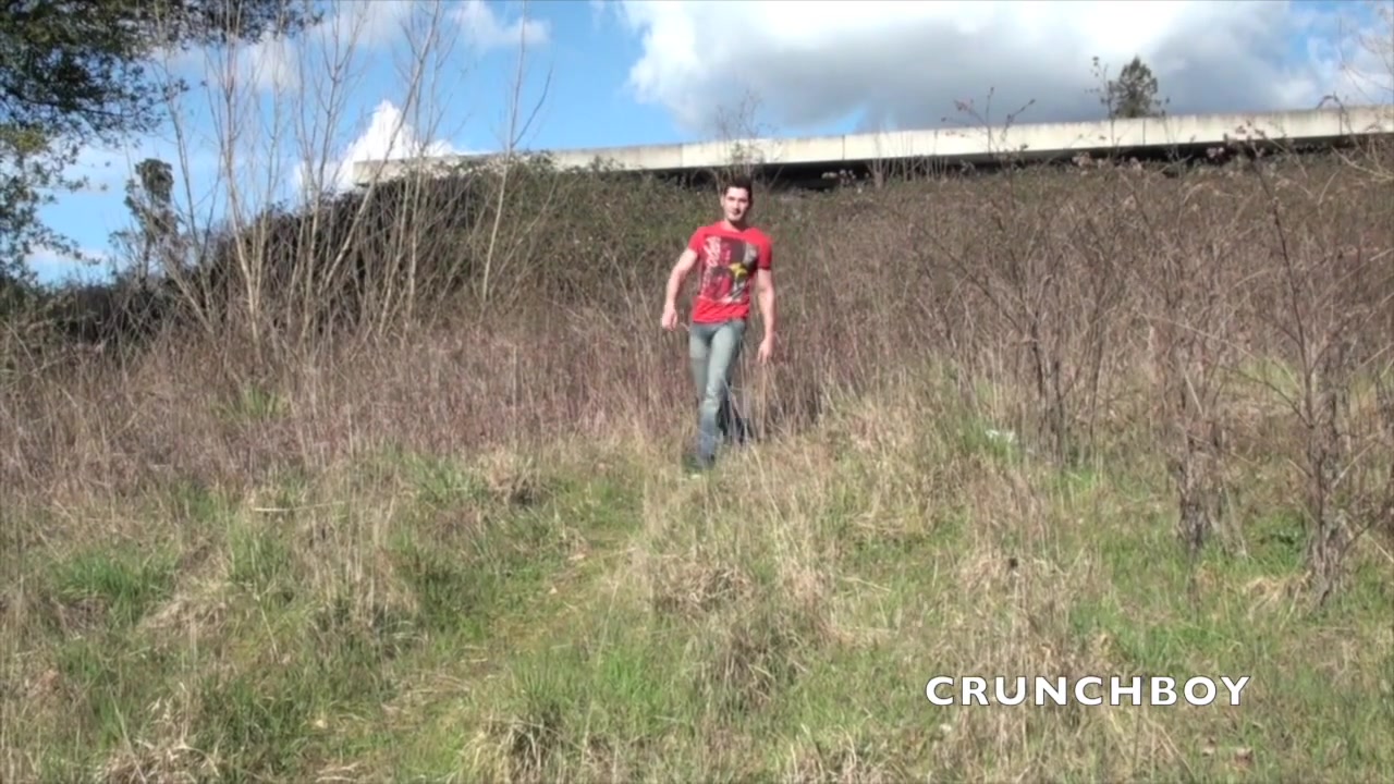 Two muscles sexy boys fuck in discreet place outdoor - CrunchBoy