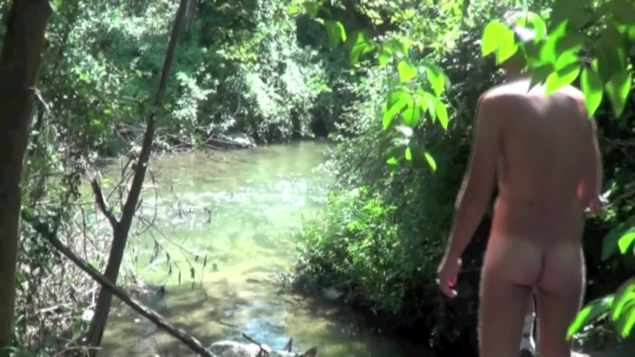 Twink fuck in a discreet place in France - CrunchBoy
