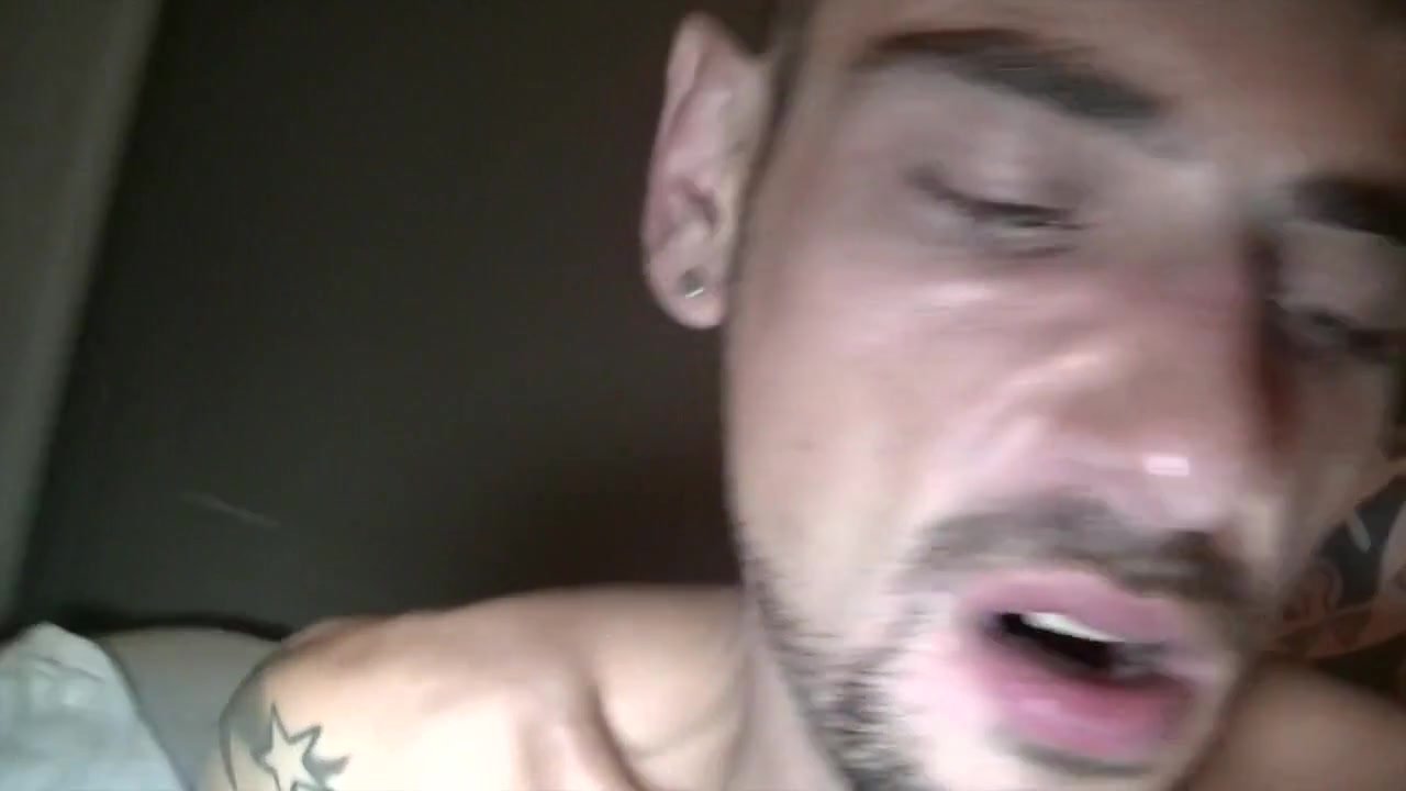 French twink Nick Spears fucked by Aday Traun - CrunchBoy