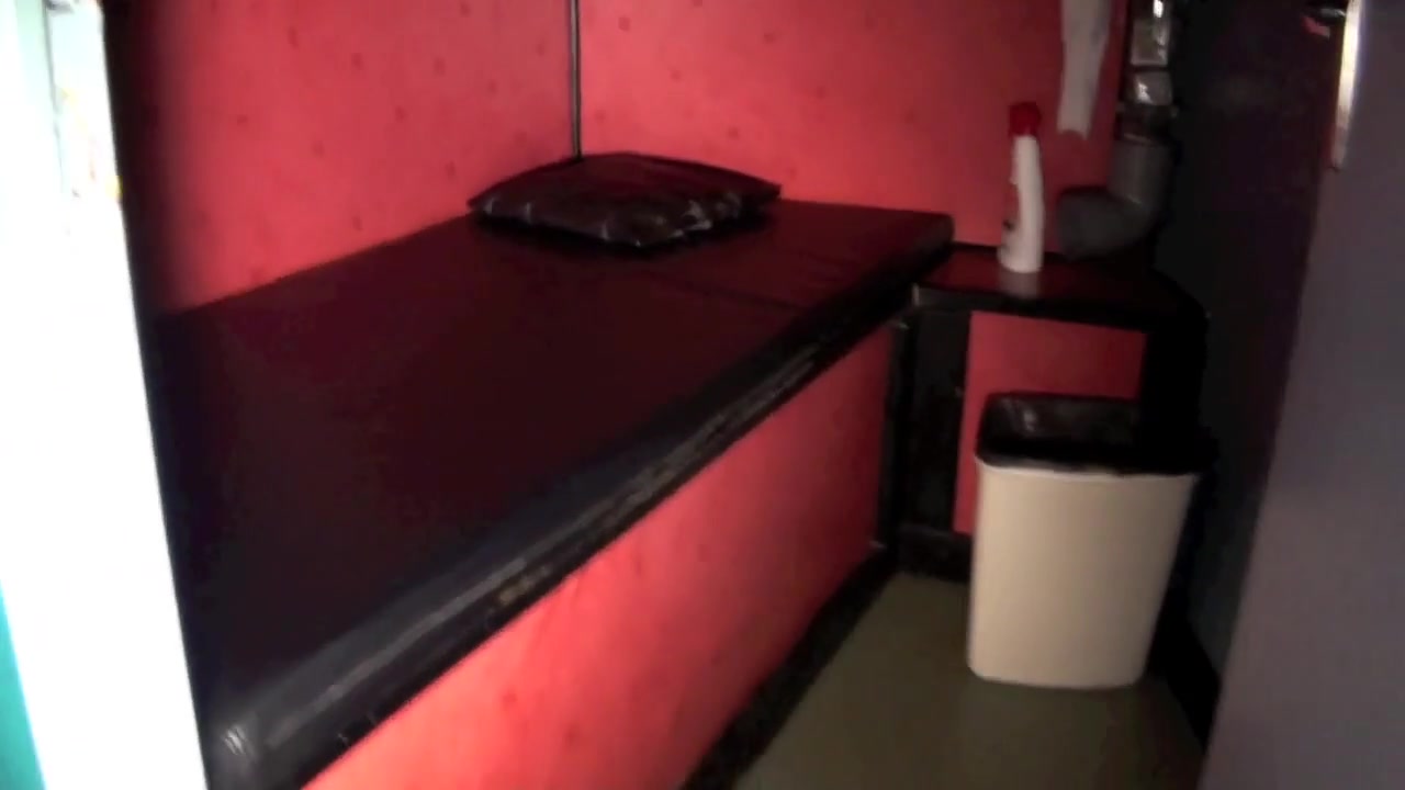 Straight used by Arab in sauna - CrunchBoy