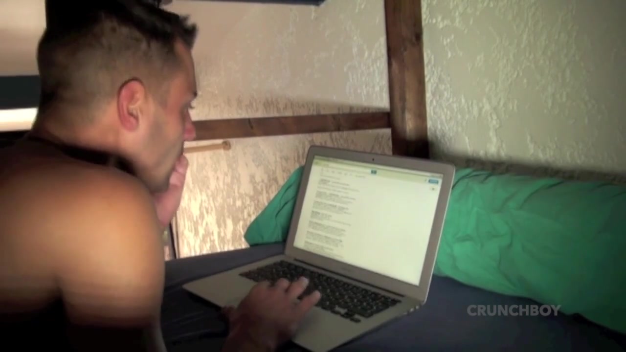 Romantik fucked by Antony CRUYZ in exhib garden - CrunchBoy