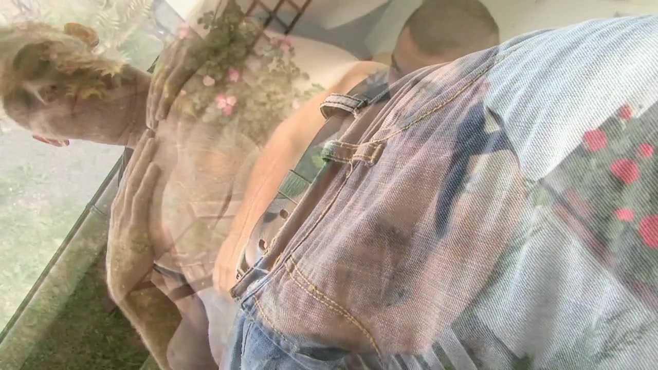 Sexy straight show his cock - CrunchBoy