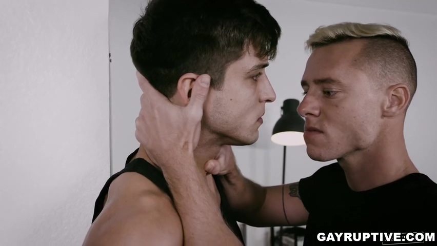 Elliot Finn And Justin Matthews - Two Military Soldiers Want Hard Meaty Cock