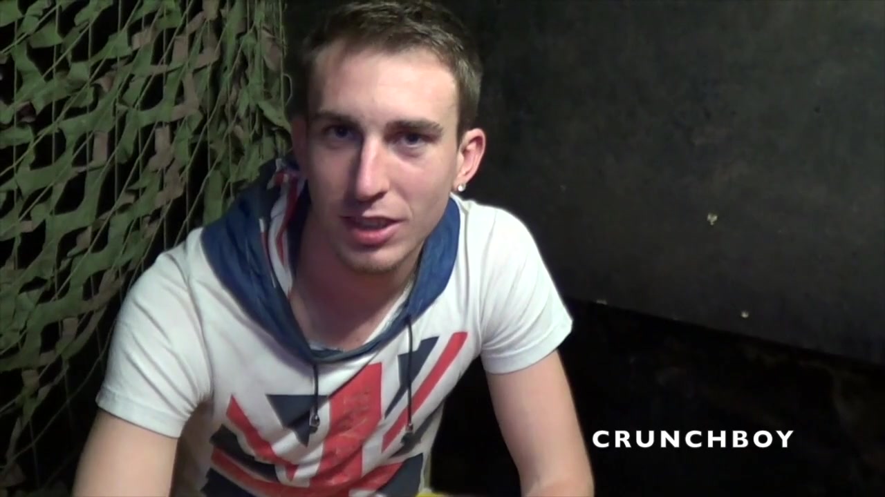 Twink fucked by the French pornstar Doryan Marguet - CrunchBoy