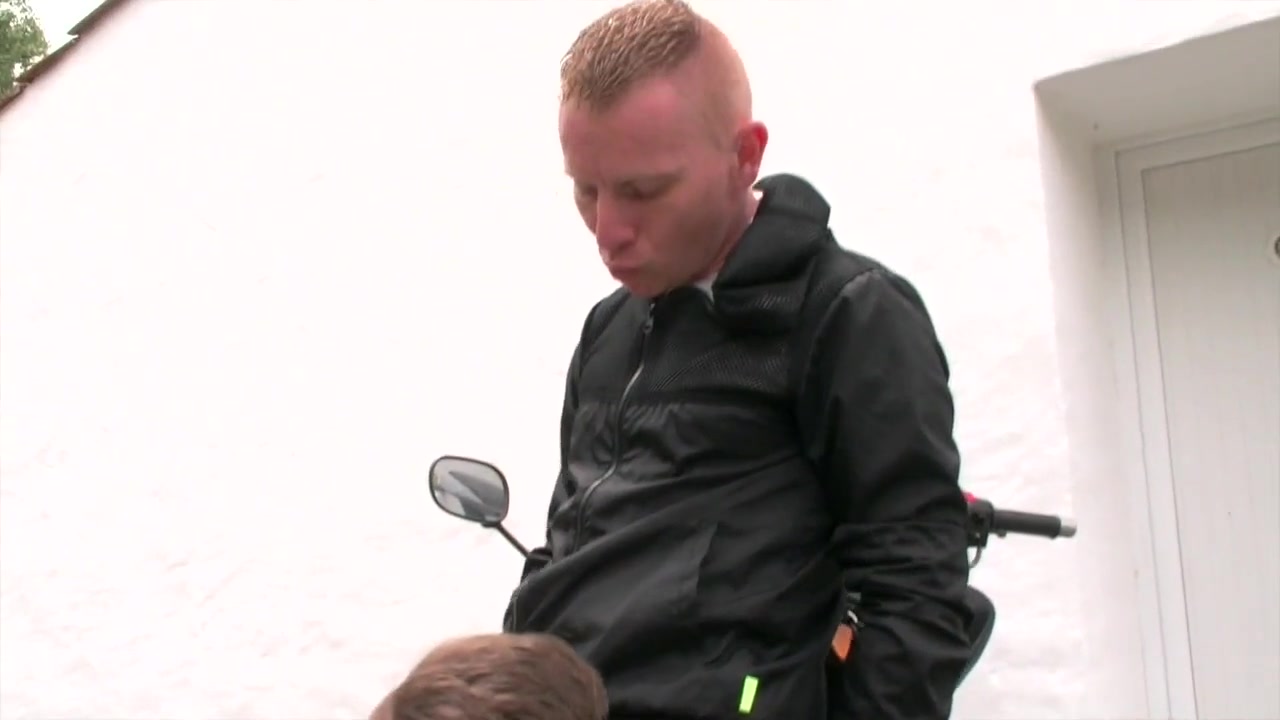 Jack fucked by Stan outdoor - CrunchBoy